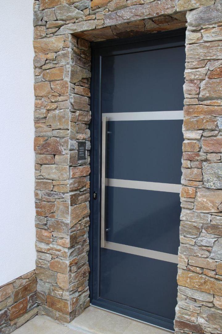 Pose de pierre naturelle Grimaud